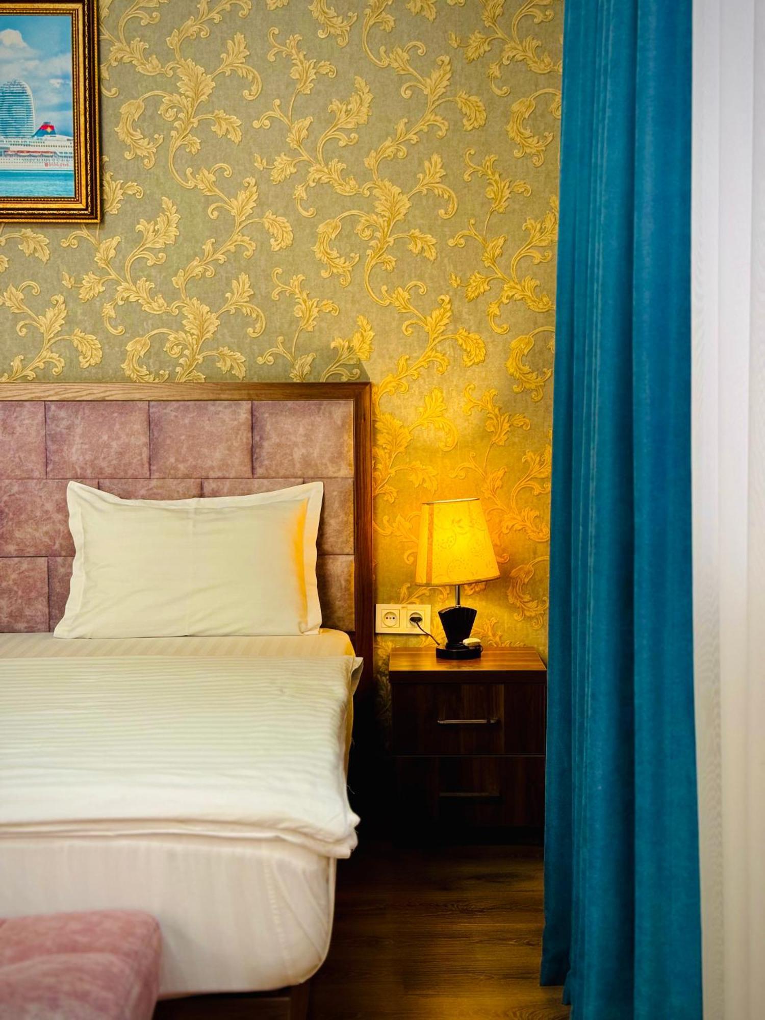 Ark Billur Halal Hotel Tasken Kültér fotó