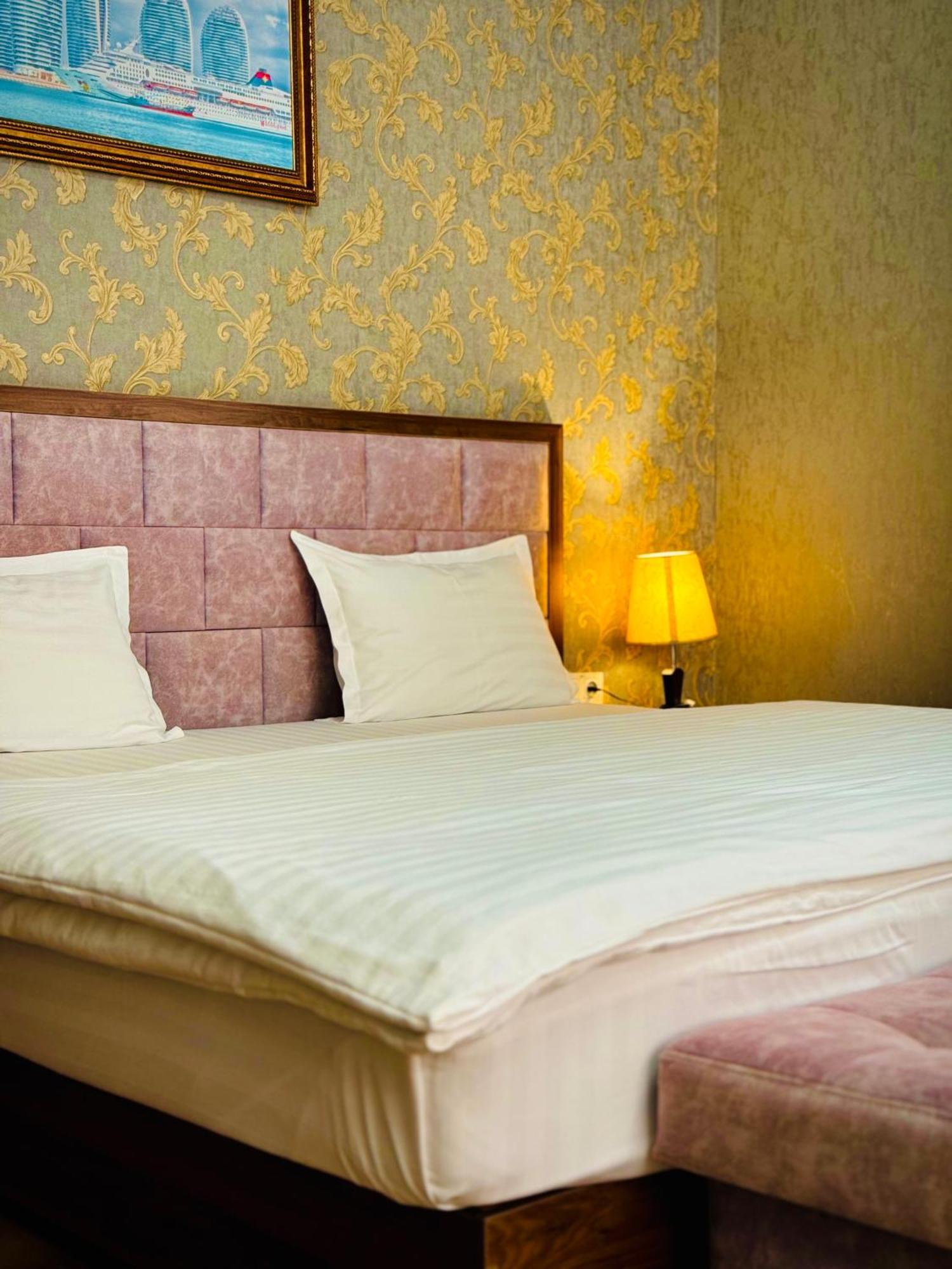 Ark Billur Halal Hotel Tasken Kültér fotó